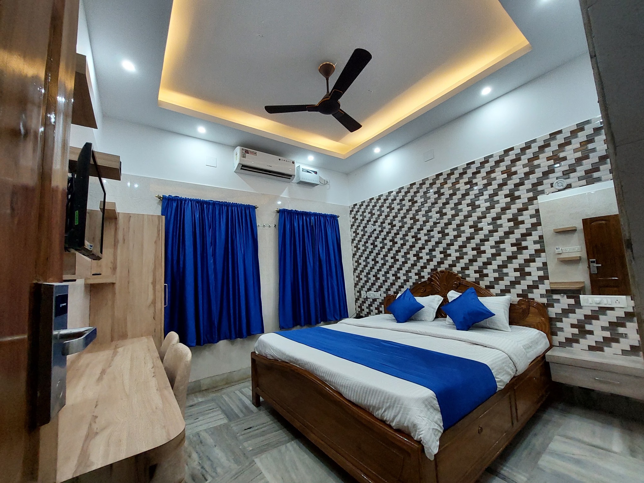 Air conditioned room at Swayambhoo Guest House